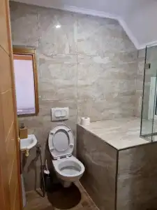 Bujtina Tinari - 40