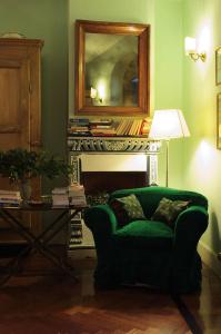Guest House Arco dei Tolomei - 19