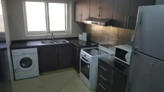 Boulevard City Suites Apartments - 17