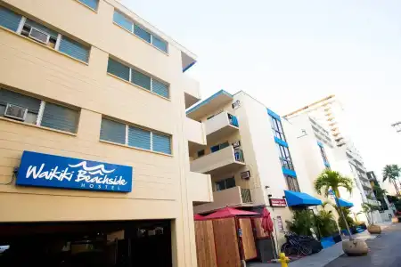 Waikiki Beachside Hostel - 22