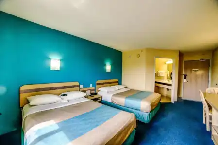 Motel 6 Huntsville, ON - 35