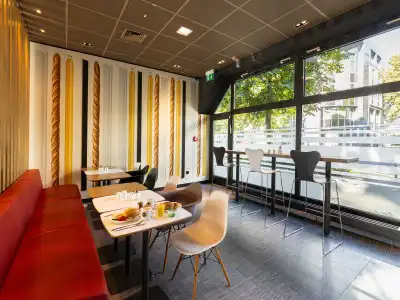 B&B Düsseldorf-Mitte - 24