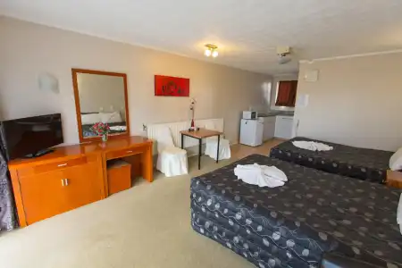 Gateway International Motel - 1