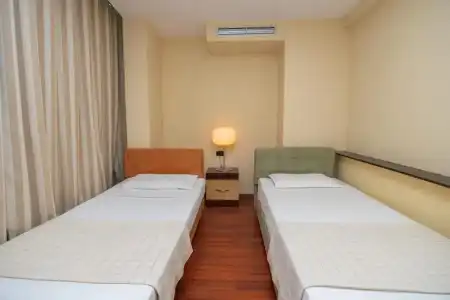 Vlora International - 98