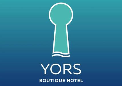 Yors Boutique - 26