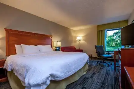 Hampton Inn by Hilton Bowling Green - 45