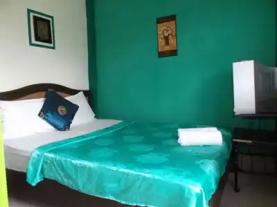OYO 75304 Riverside Guesthouse - 5