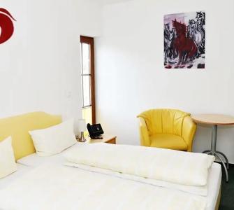 Rotes Einhorn - 38
