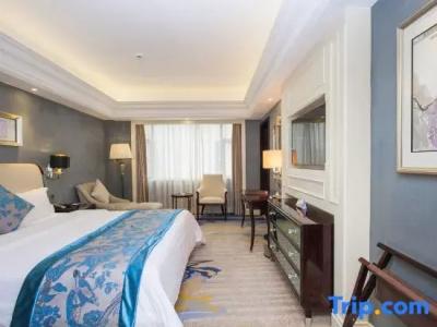 Century Palace - 67