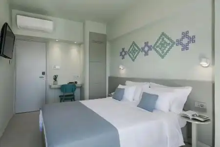 Arkadi - 30