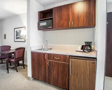 Quality Inn Grand Suites Bellingham - 23