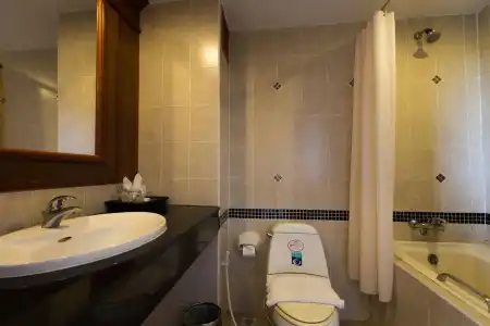 Royal Phala Cliff Beach Resort and Spa - 8