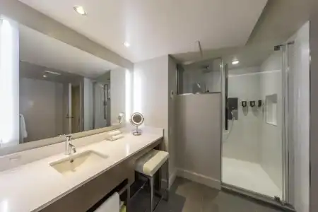 Hôtel & Suites Normandin Quebec - 76