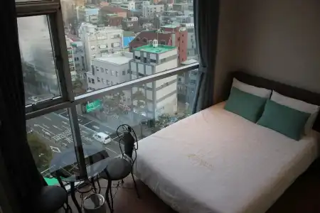 Myeongdong Merlin - 113
