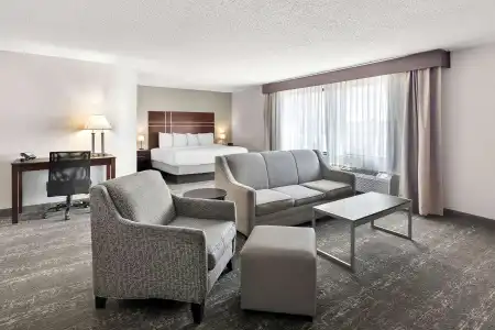 Best Western Luxbury Inn Fort Wayne - 54