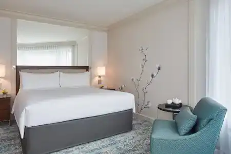 JW Marriott - 53