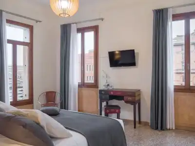Grand Canal Suites - 82