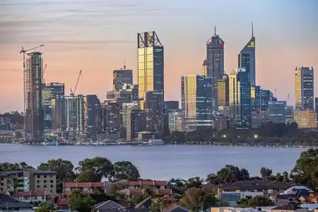 Metro Perth - 83