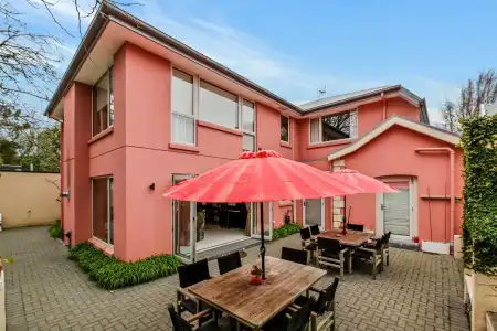 The Classic Villa - 13