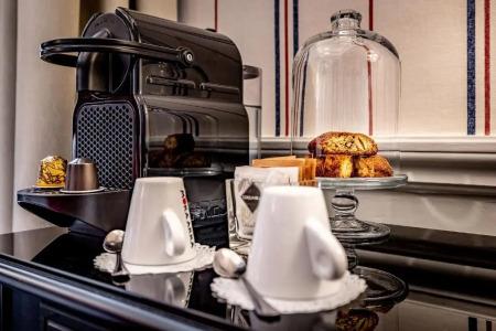 Ungherese Small Luxury - 39