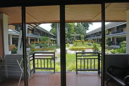Phi Phi Andaman Beach Resort - 47