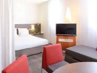Novotel Suites Clermont Ferrand Polydome - 48