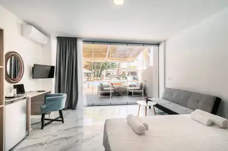 Bamboo Suites Adults Only - 74