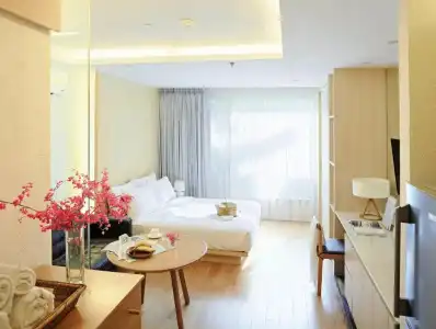 Balcony Seaside Sriracha & Serviced Apartments (SHA Extra Plus) - 286