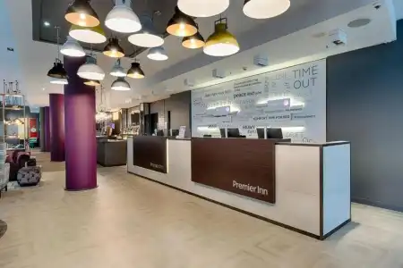 Premier Inn Berlin Alexanderplatz - 22