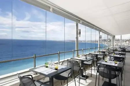 Le Meridien - 13