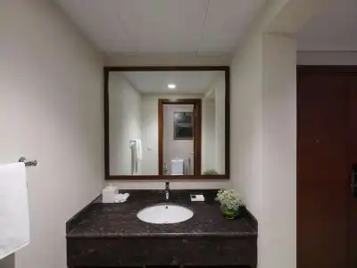 DoubleTree by Hilton Muscat Qurum - 9