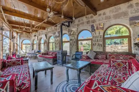 Kayatas Cave Suites - 10
