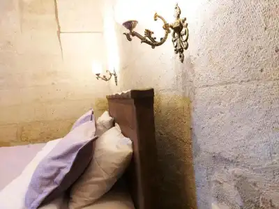 Armesos Cave - 213