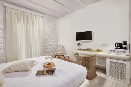 Petri Suites Santorini - 101