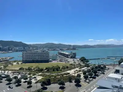 Bay Plaza - 26