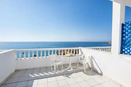 Castelia Bay - 26