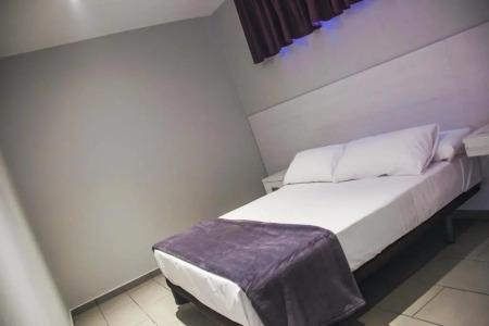 Pins Platja Apartments - 44