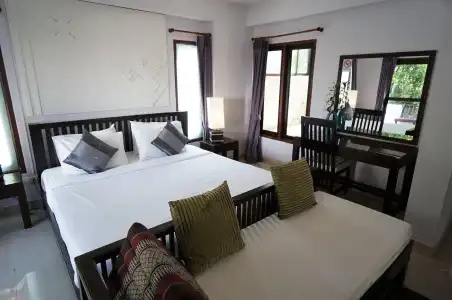 Yindee Stylish Guesthouse - 1