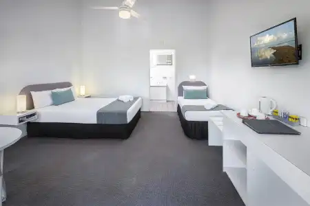 The Beach Motel Hervey Bay - 42