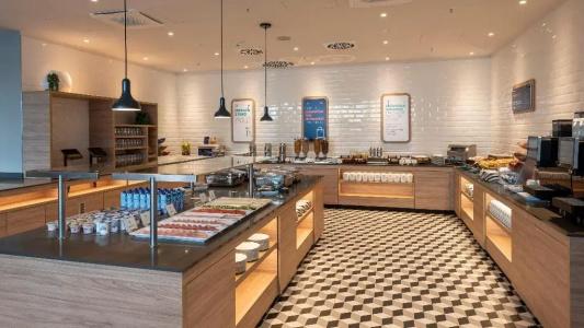 Holiday Inn Express Düsseldorf - Hauptbahnhof - 16
