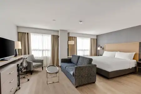 Holiday Inn & Suites Ottawa Kanata by IHG - 43