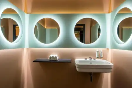 Hôtel du Rond-Point des Champs-Élysées - 9