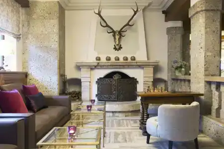 ElisabethPremium Private Retreat - 1