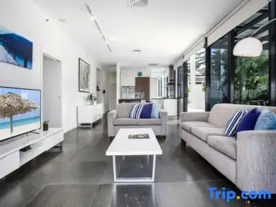 Ultra Broadbeach - 222
