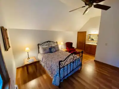 Apple Orchard Inn - 7