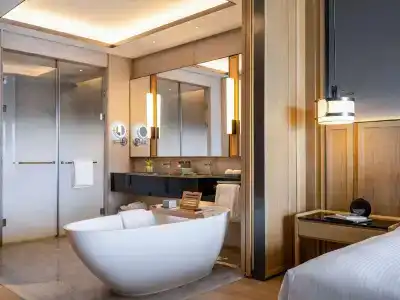 Pullman - 8