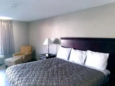 Gateway Inn Savannah - 5