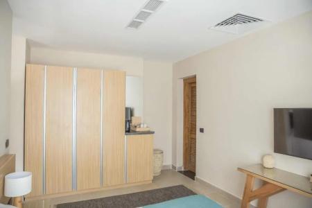 Redcon Suites - 55