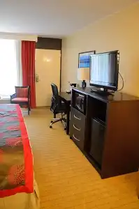 Ramada Inn of Naples - 36