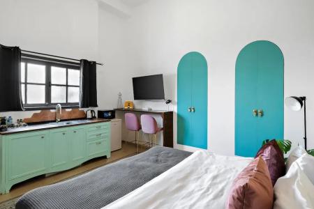 Helios Boutique Suites by la Finca - 30